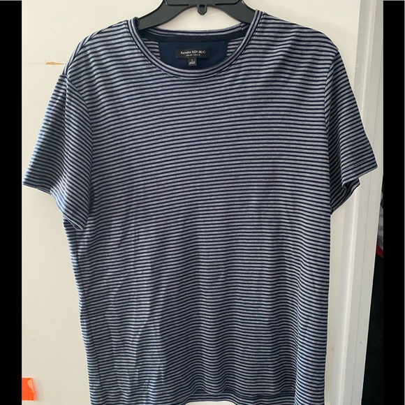 A Banana Republic “Luxury Touch” Men’s shirt